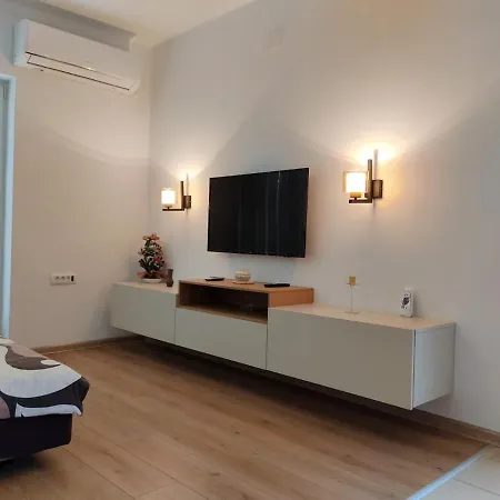 Lb Apartment